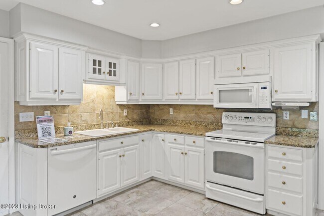 Building Photo - 3002 Lime Kiln Ln