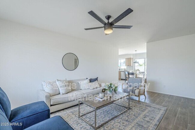 Building Photo - 1708 W Estrella Dr