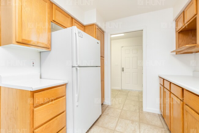 Building Photo - 2208 Kirkbride Ave