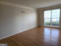 Building Photo - 157 Darling St