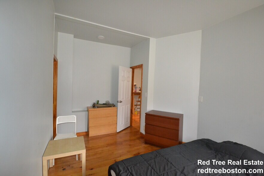 Building Photo - 252 Cypress St