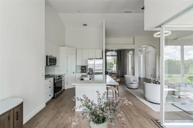 Building Photo - 2888 Phoenix Palm Terrace