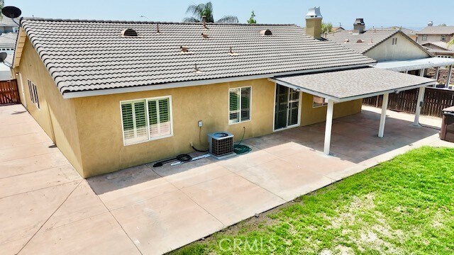 Building Photo - 26204 Percheron Cir