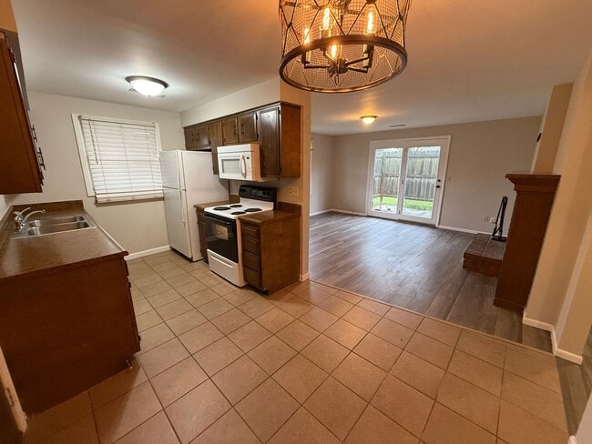 Building Photo - Townhouse For Rent By Capital Property Management