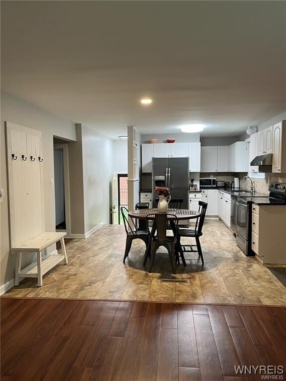 Building Photo - 235 S 3rd St