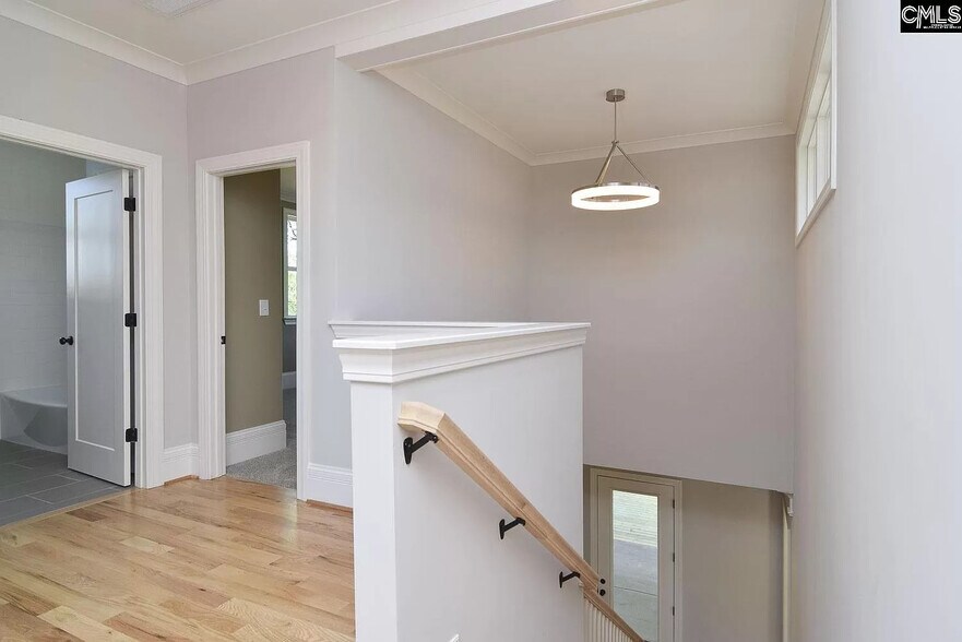 Building Photo - 615 Blanding St