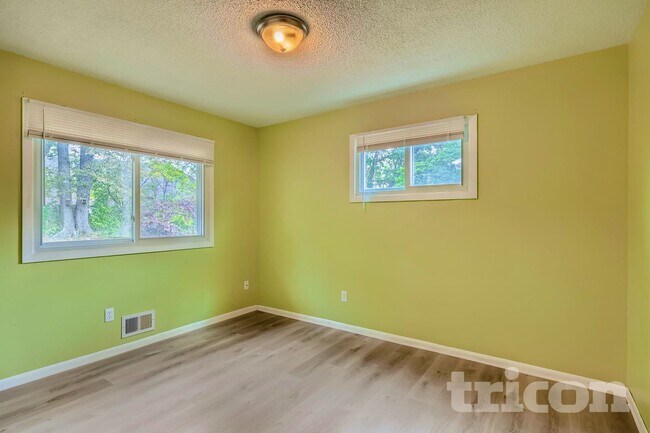 Building Photo - 6510 Hokah Dr