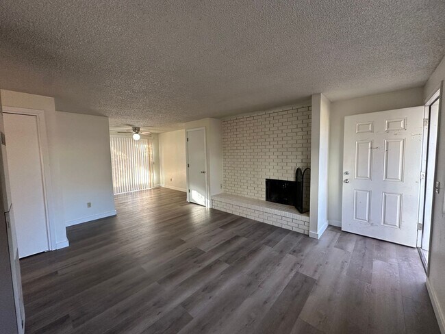 Primary Photo - Byers Fourplex