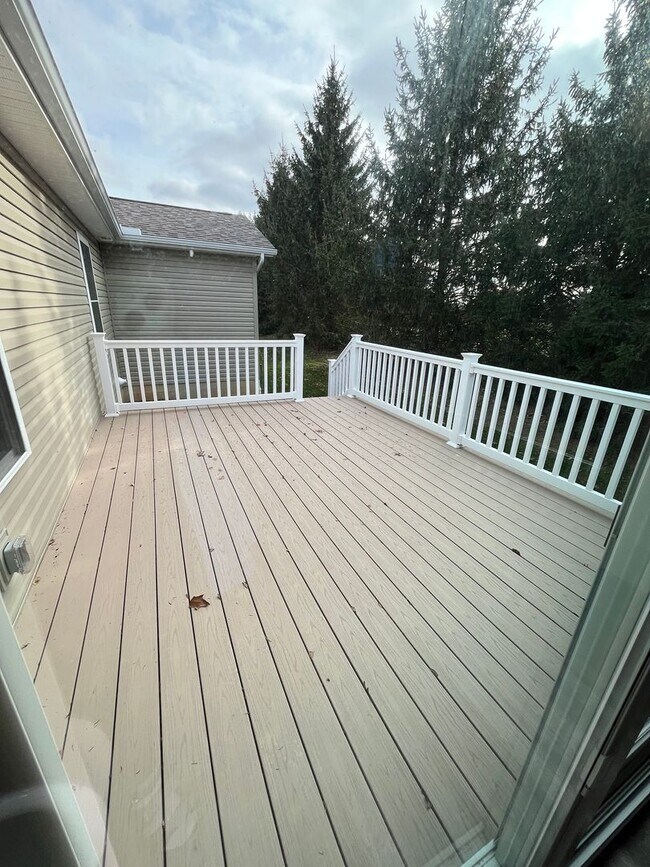 Building Photo - 5062 Catawba Pl Ln