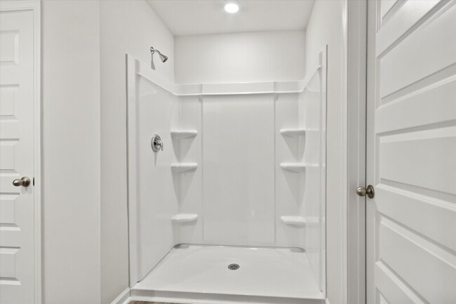 Building Photo - 9948 Sequoyah Cove Dr