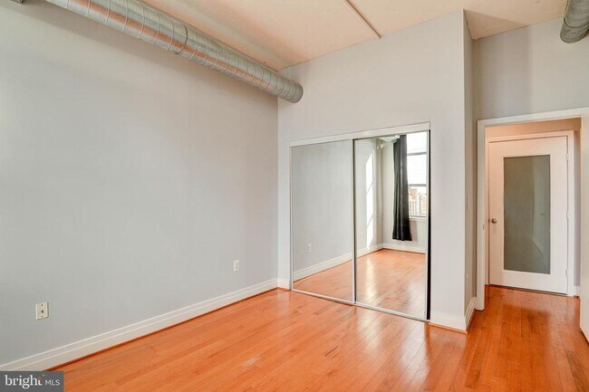 Building Photo - 2020 12th St NW