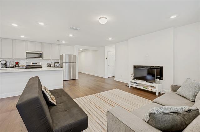 Building Photo - 2636 Warren Ln