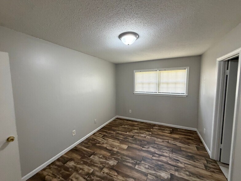 Building Photo - 2780 Birchfield Cove