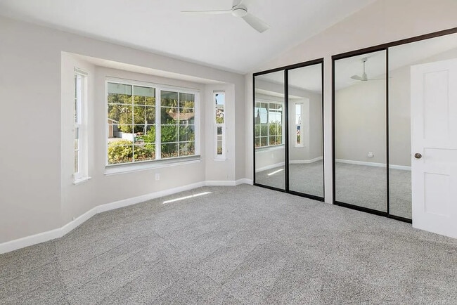 Building Photo - 2725 Glasgow Dr