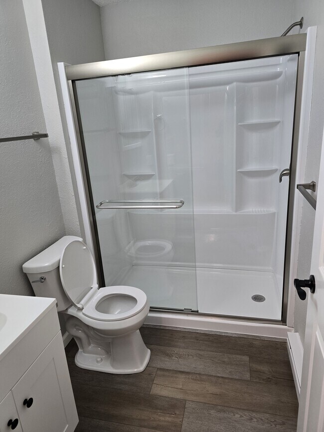 Building Photo - 5856 Acres Rd