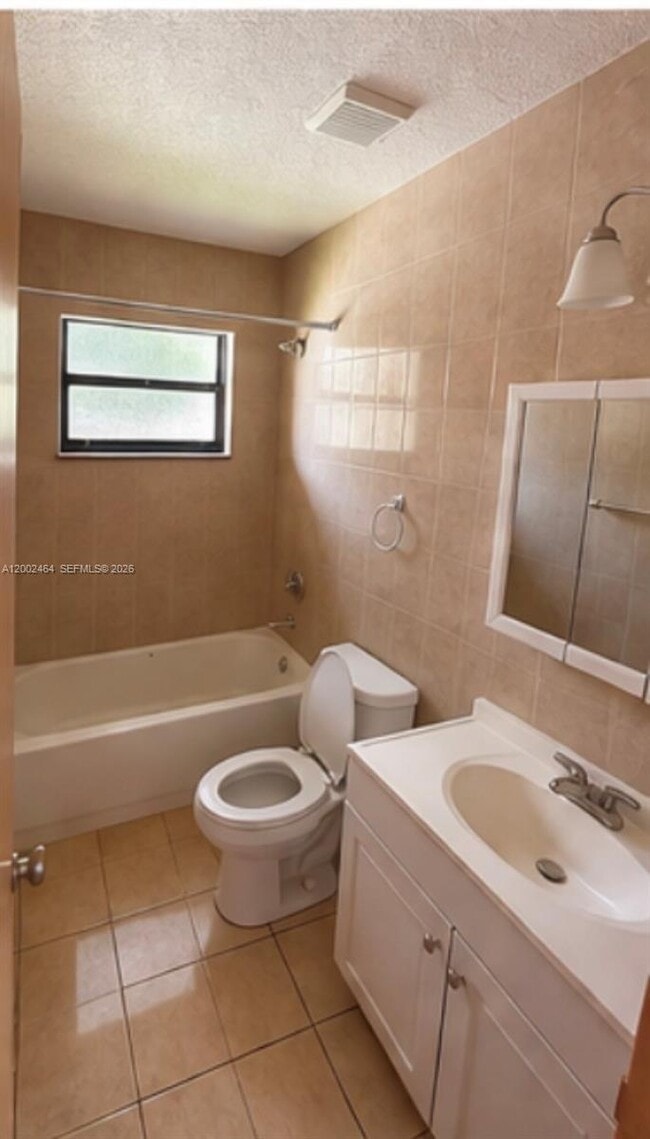 Building Photo - 185 NW 82nd St