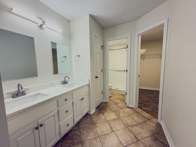 Building Photo - 1783 Ivalea Cir