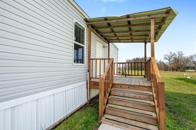 Building Photo - 760 Blueberry Rd