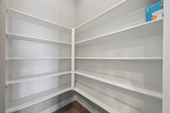 Building Photo - 4208 Old Spanish Trl