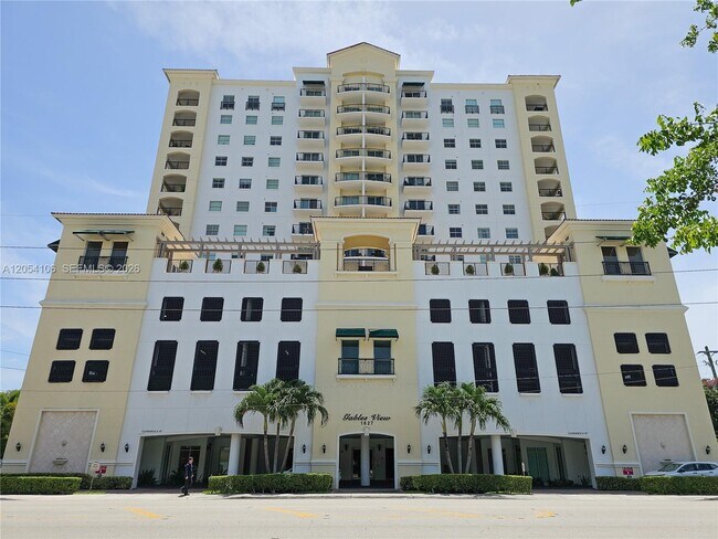 Building Photo - 1627 SW 37th Ave
