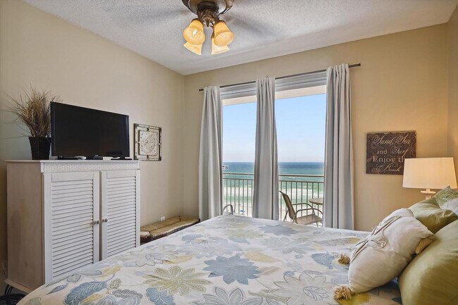 Building Photo - 12011 Front Beach Rd