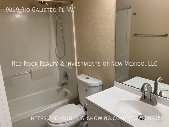 Building Photo - 9009 Rio Galisteo Pl NW