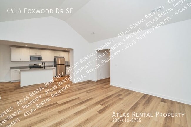 Building Photo - 4414 Foxwood Dr SE