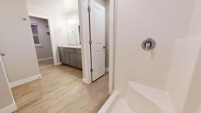 Building Photo - 3 Bedroom 2.5 Cedar Bend Unit