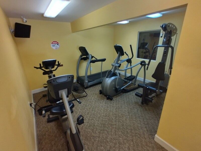 Building Photo - 600 Reusens Rd