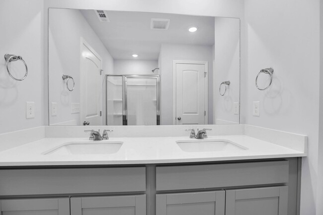 Building Photo - 719 Ashbrook Dr