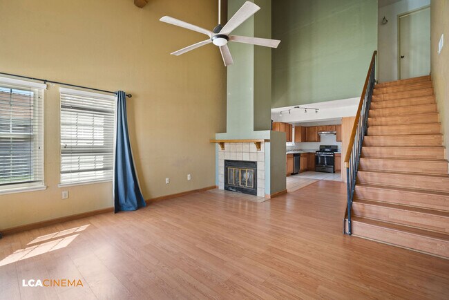 Building Photo - 3521 Starwood Ln