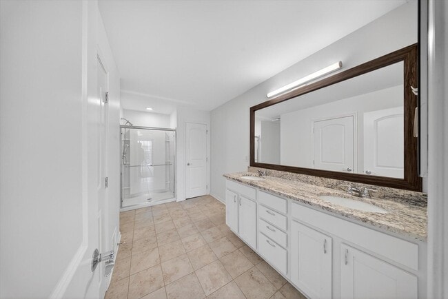 Building Photo - 49527 Lantern Wy