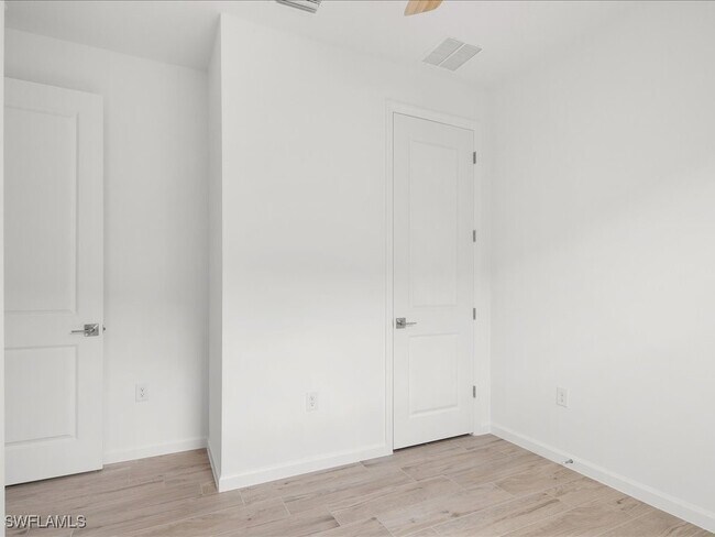Building Photo - 18262 Parksville Dr