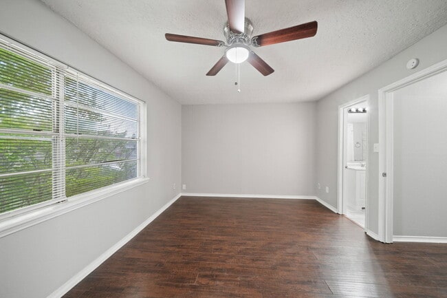 Building Photo - 13464 Castilian Dr