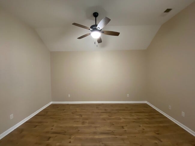 Building Photo - Cozy Home with Fenced-In Backyard for Rent in Bessemer! COMING SOON!
