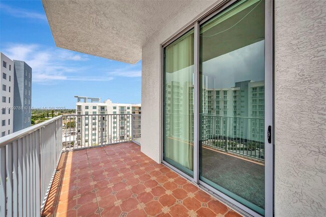 Building Photo - 140 S Dixie Hwy