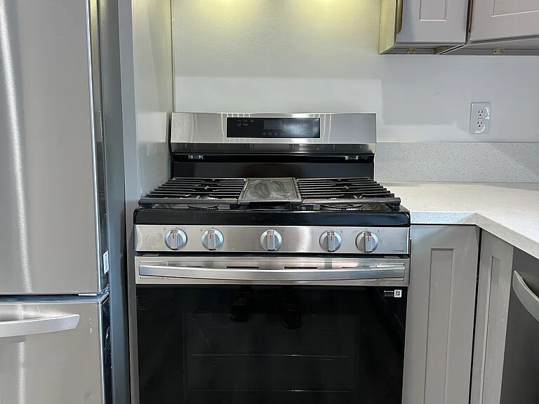 Building Photo - 2719 Alta St