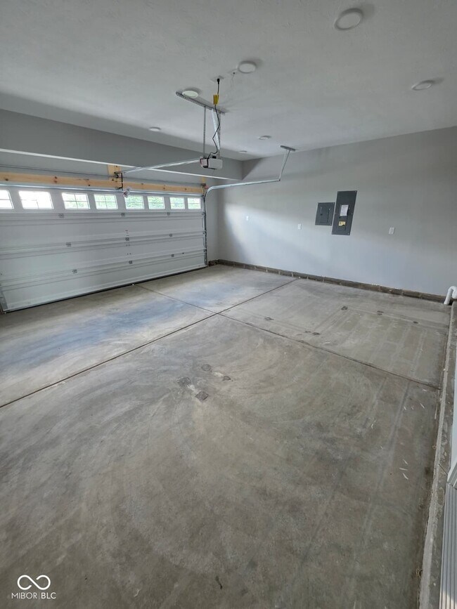 Building Photo - 10715 Mangrove Dr
