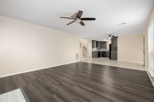 Building Photo - 21039 Vista Trail Ct