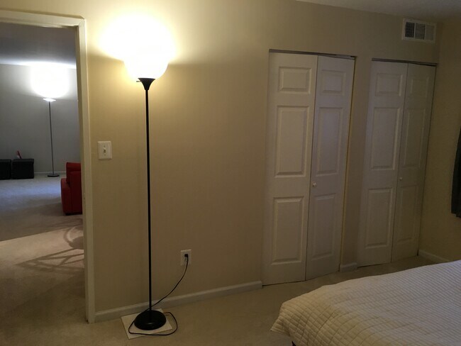 Building Photo - 7328 Lee Hwy