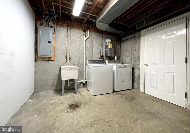 Building Photo - 3637 38th St N