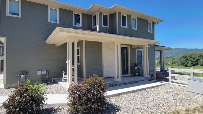 Building Photo - 1854 Peak Pr Ln