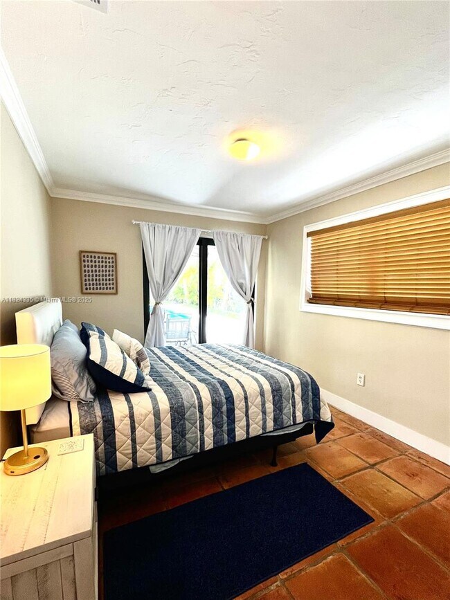 Building Photo - 2035 SW 60th Ct