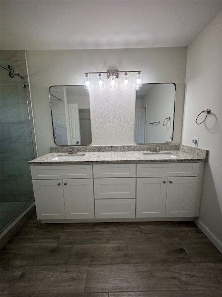 Building Photo - 18746 Mink Lake Dr