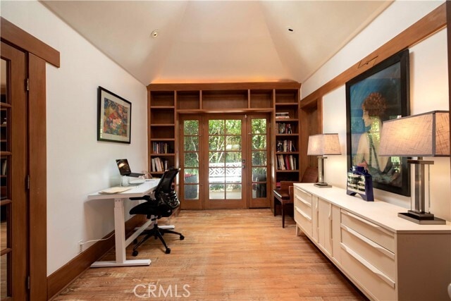 Building Photo - 195 S Parkwood Ave