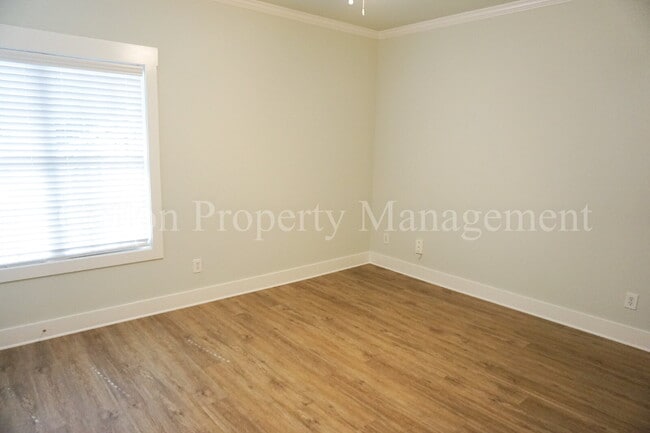 Building Photo - 2310 Wrightsville Ave