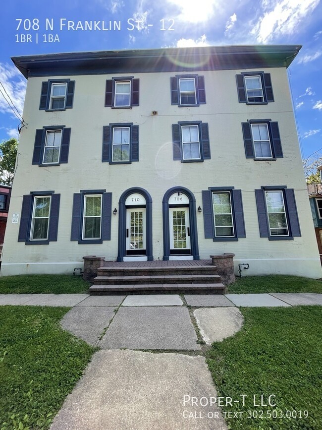 Primary Photo - 708 N Franklin St