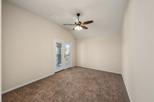 Building Photo - 504 Ridgewater Trail