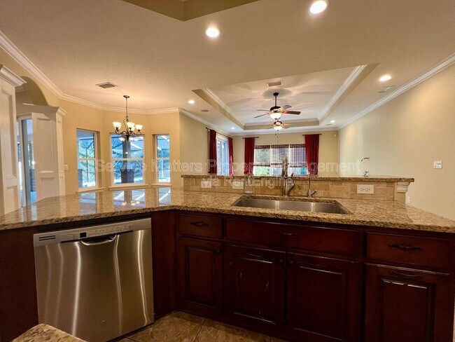 Building Photo - 2926 Greystone Dr