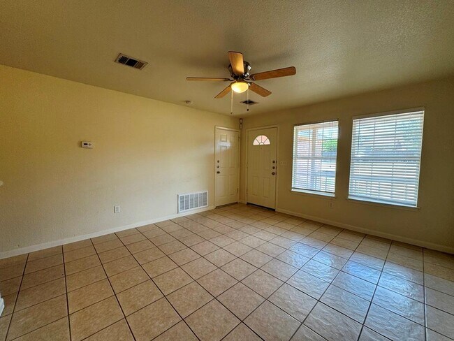 Building Photo - 7309 Ritchie Dr